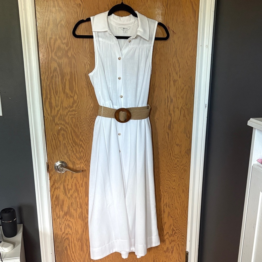 Reitmans White Sleeveless Button-Down Dress